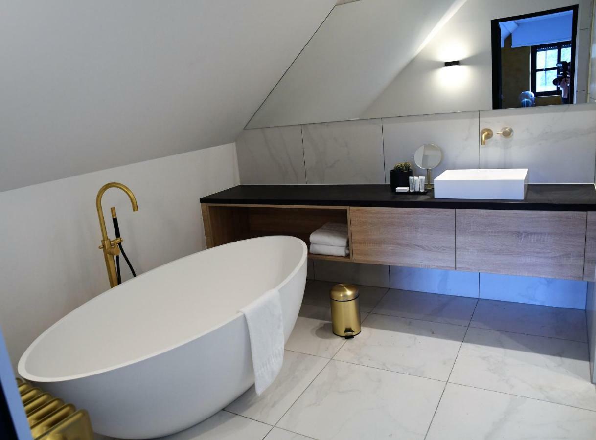 Ask Lily Bed & Breakfast Westmeerbeek Екстериор снимка